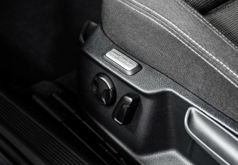 Подержанный автомобиль Volkswagen Passat Sedan 2016 года (13 фото)