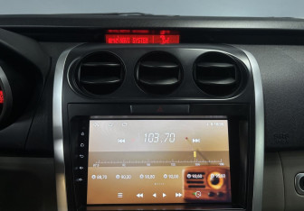 Подержанный автомобиль Mazda CX-7 2008 года (15 фото)