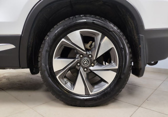 Подержанный автомобиль Changan CS75 2021 года (9 фото)