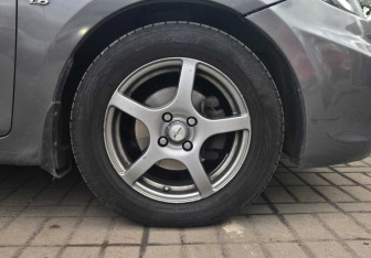 Подержанный автомобиль Hyundai Solaris Sedan 2013 года (13 фото)