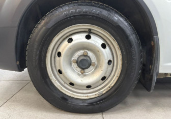 Подержанный автомобиль Renault Logan Sedan 2009 года (9 фото)