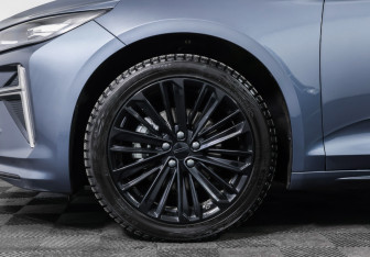 Подержанный автомобиль Geely Preface 2024 года (26 фото)