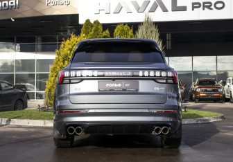 Подержанный автомобиль Lynk&Co 09 2022 года (6 фото)