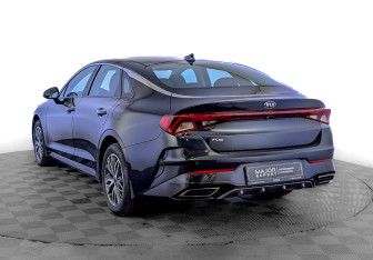 Подержанный автомобиль Kia K5 2021 года (7 фото)