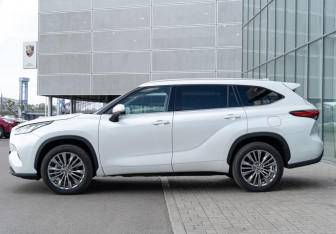 Новый Toyota Highlander 2025 (9 фото)