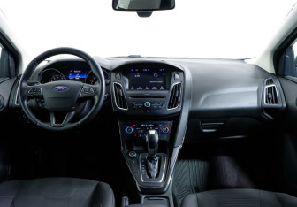 Подержанный автомобиль Ford Focus Hatchback 2019 года (5 фото)