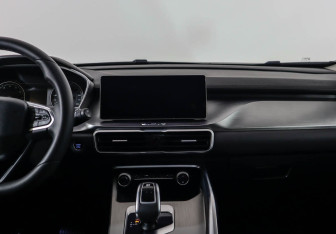 Подержанный автомобиль Geely Coolray 2020 года (7 фото)