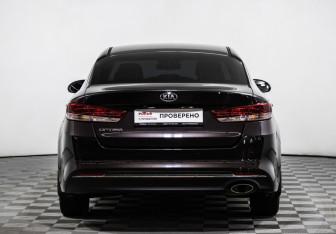 Подержанный автомобиль Kia Optima Sedan 2016 года (6 фото)