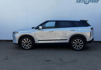 Подержанный автомобиль Jaecoo J7 2024 года (5 фото)