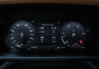 Подержанный автомобиль Land Rover Defender Suv 2022 года (9 фото)