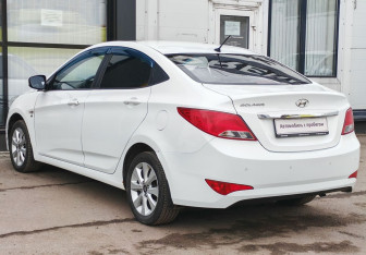 Подержанный автомобиль Hyundai Solaris Sedan 2016 года (7 фото)