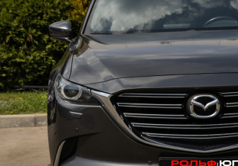 Подержанный автомобиль Mazda CX-9 2017 года (18 фото)
