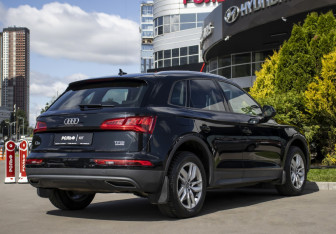 Подержанный автомобиль Audi Q5 2017 года (5 фото)