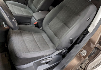 Подержанный автомобиль Volkswagen Tiguan 2014 года (14 фото)