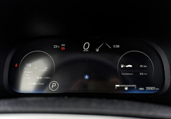 Подержанный автомобиль Toyota RAV4 2024 года (16 фото)