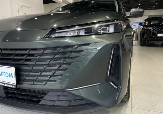 Подержанный автомобиль Changan Lamore 2024 года (9 фото)