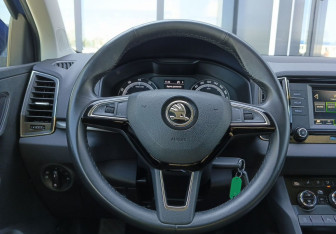 Подержанный автомобиль Skoda Karoq 2020 года (12 фото)
