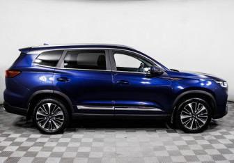 Подержанный автомобиль Chery Tiggo 8 Pro Max 2023 года (4 фото)