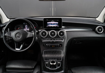 Подержанный автомобиль Mercedes-Benz GLC Coupe 2018 года (10 фото)