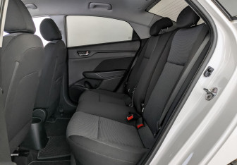 Подержанный автомобиль Hyundai Solaris Sedan 2022 года (18 фото)