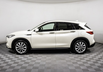 Подержанный автомобиль Infiniti QX50 2018 года (8 фото)