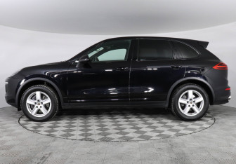 Подержанный автомобиль Porsche Cayenne 2014 года (8 фото)