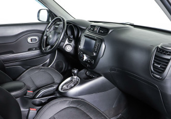 Подержанный автомобиль Kia Soul 2017 года (10 фото)