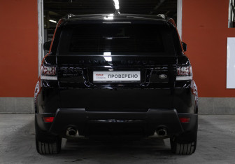 Подержанный автомобиль Land Rover Range Rover Sport 2017 года (6 фото)