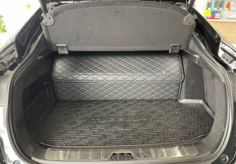 Подержанный автомобиль Geely Tugella 2022 года (24 фото)