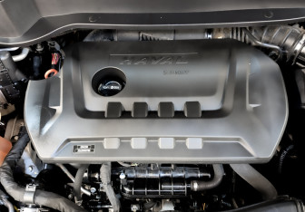 Подержанный автомобиль Haval F7 2023 года (9 фото)