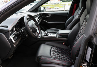 Подержанный автомобиль Audi SQ8 2022 года (15 фото)