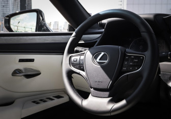 Новый Lexus ES 2025 (15 фото)