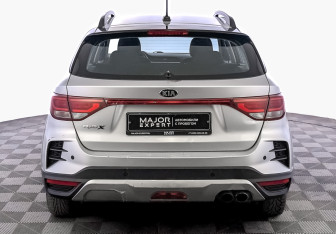 Подержанный автомобиль Kia Rio Hatchback 2021 года (6 фото)