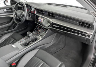 Подержанный автомобиль Audi A6 Sedan 2020 года (11 фото)