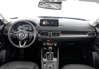 Подержанный автомобиль Mazda CX-5 2024 года (14 фото)