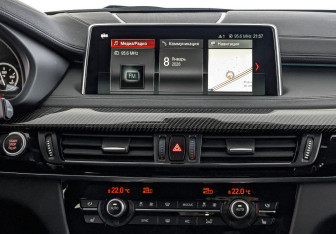 Подержанный автомобиль BMW X6 2018 года (17 фото)