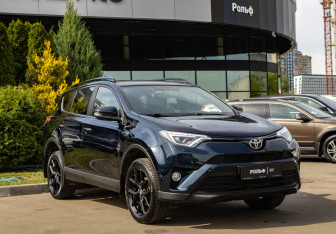 Подержанный автомобиль Toyota RAV4 2019 года (2 фото)
