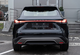 Новый Lexus RX 2025 (8 фото)