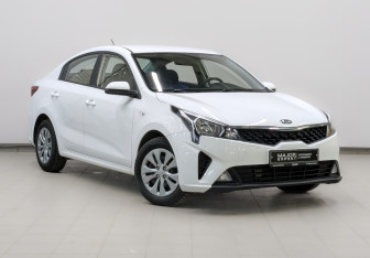 Подержанный автомобиль Kia Rio Sedan 2021 года (3 фото)
