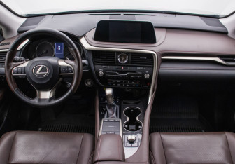 Подержанный автомобиль Lexus RX 2020 года (13 фото)