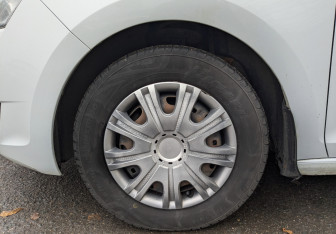 Подержанный автомобиль Skoda Rapid Liftback 2019 года (18 фото)