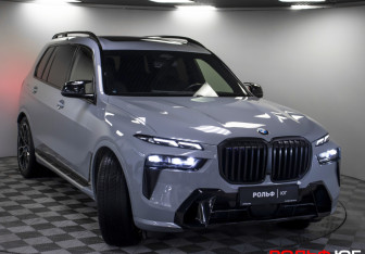 Подержанный автомобиль BMW X7 2024 года (39 фото)