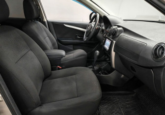 Подержанный автомобиль Nissan Almera Sedan 2014 года (9 фото)