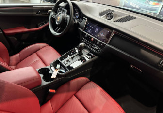 Новый Porsche Macan 2025 (12 фото)