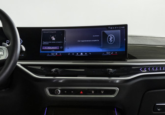 Подержанный автомобиль BMW X7 2023 года (16 фото)