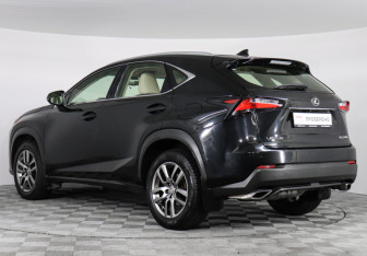 Подержанный автомобиль Lexus NX 2017 года (7 фото)