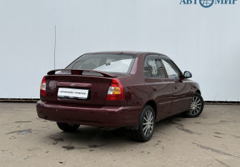 Подержанный автомобиль Hyundai Accent Sedan 2008 года (5 фото)