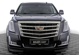 Подержанный автомобиль Cadillac Escalade Suv 2018 года (2 фото)