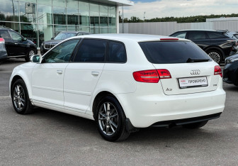 Подержанный автомобиль Audi A3 Hatchback 2013 года (7 фото)