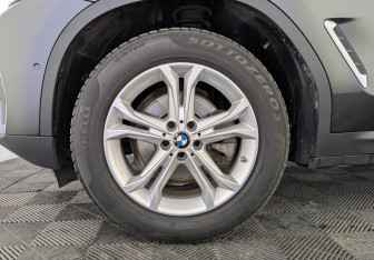 Подержанный автомобиль BMW X4 2021 года (12 фото)